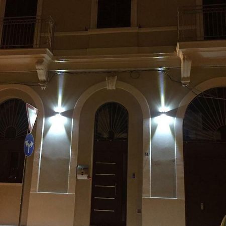 Ferienwohnung L'Arco Di Porta Lecce Brindisi Exterior foto